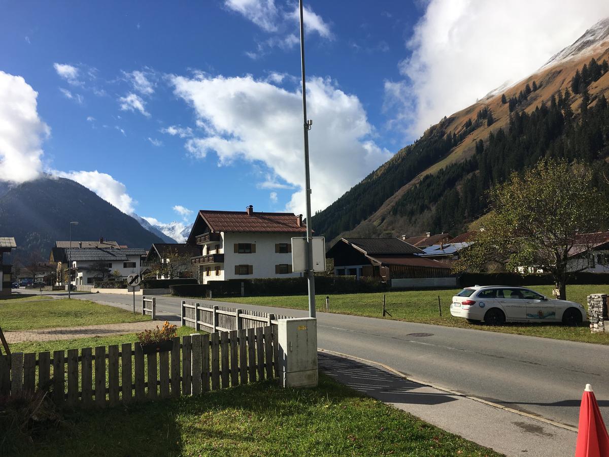 Gasthof Sonne Häselgehr מראה חיצוני תמונה